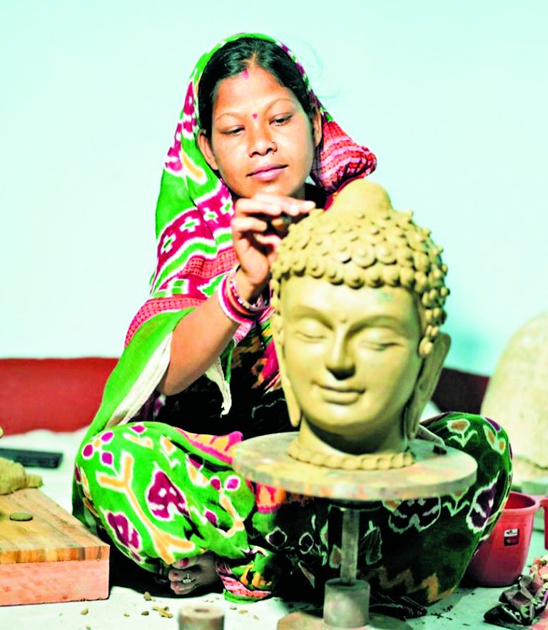 Jharsuguda News: वेदांता की शुभलक्ष्मी उद्योगिनी परियोजना से ग्रामीण महिलाएं बनीं सशक्त