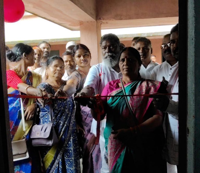 महावीर नगर कमाती धौड़ा में आदिवासी कला केंद्र खुला