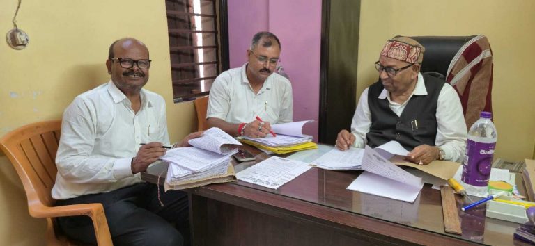 Dhanbad News : धनबाद बार एसोसिएशन  के अध्यक्ष समेत 16 पदों के लिए आज  डाले जायेंगे वोट