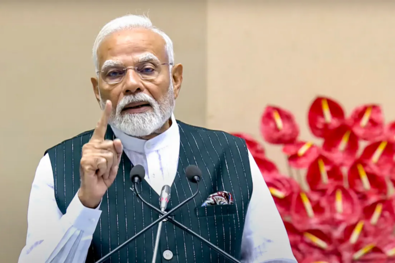 PM Modi Bihar Visit: “जब तक सभी जरूरतमंद को पक्का घर नहीं मिलता, चैन से नहीं बैठेंगे”, पीएम मोदी ने गया से भरी हुंकार