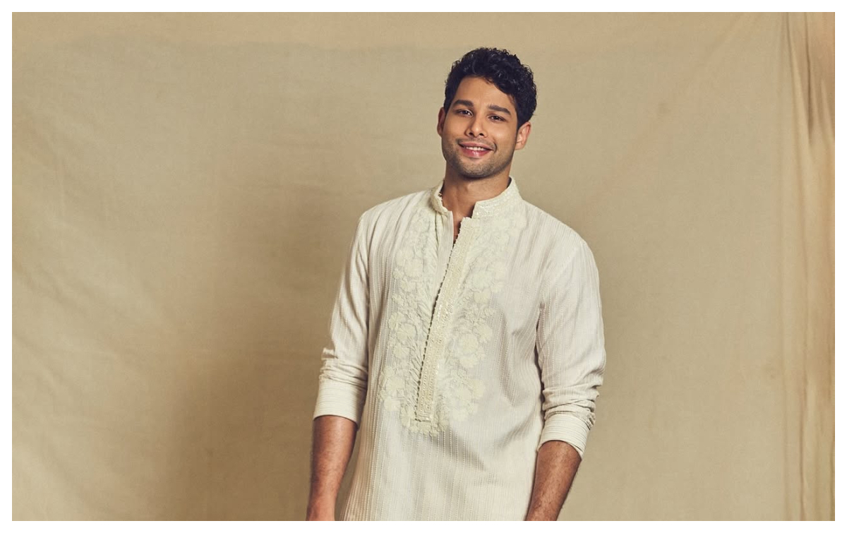 siddhant-chaturvedi-on-dhadak-2.jpg