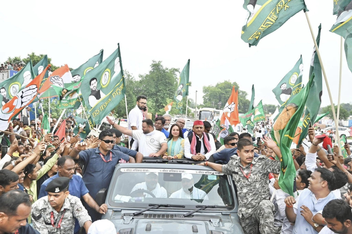 voter adhikar yatra news akhilesh yadav and rahul gandhi