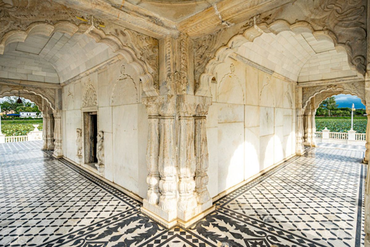 जल मंदिर पावापुरी