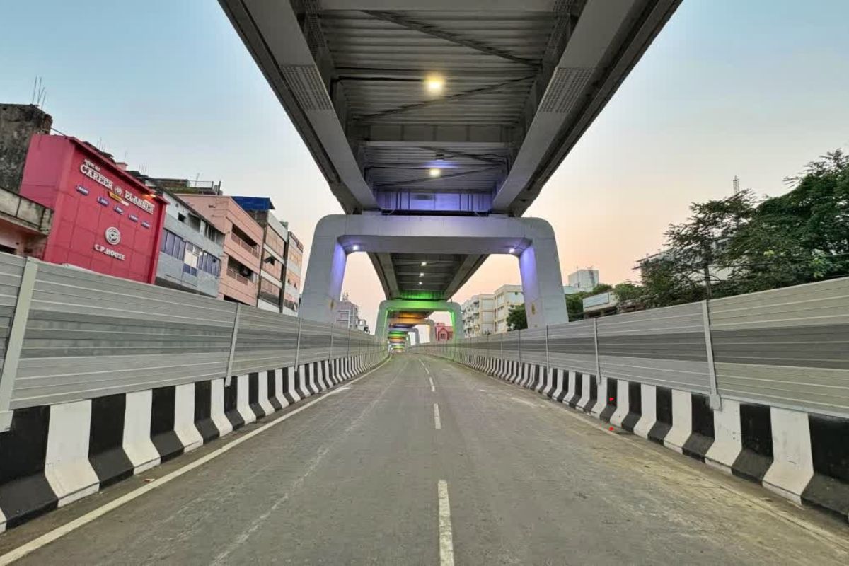 डबल डेक फ्लाईओवर.