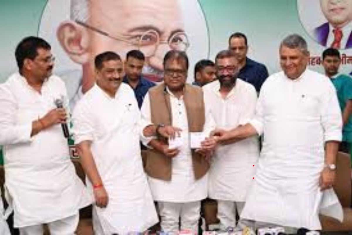 कांग्रेस नेता अशोक राम जेडीयू में शामिल