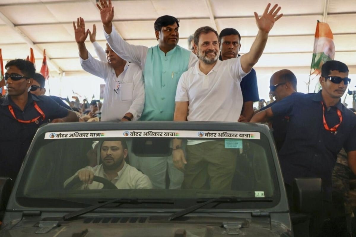 तेजस्वी यादव,मुकेश सहनी,राहुल गांधी