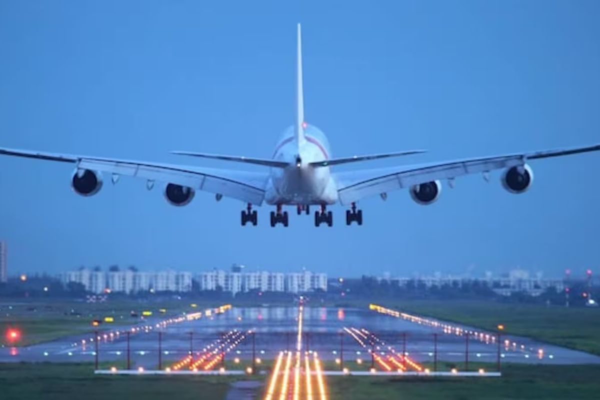 12 high mast lights will be installed at Patna airport to increase visibility