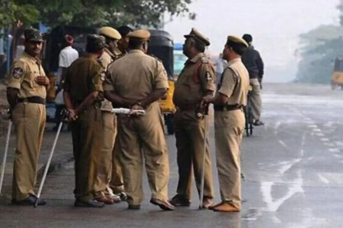 Bihar News STF team attacked in Vaishali went to catch criminal