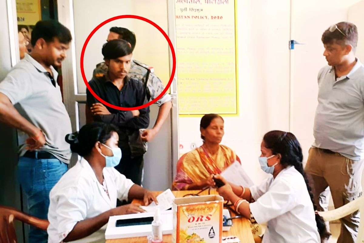 Cyber Crime News up police detained sarat gorai from ghatshila