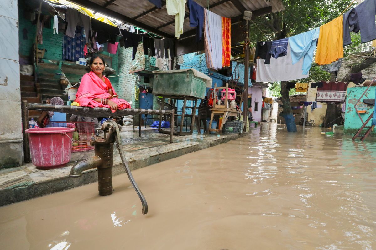 Very Heavy Rain: पंजाब, जम्मू-कश्मीर, उत्तराखंड और हिमाचल में मानसून ने बरपाया कहर, बाढ़ और भूस्खलन से सैकड़ों मौतें 5 Delhi-Flood