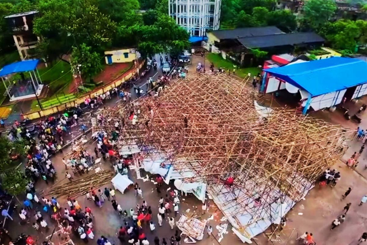 Durga Puja 2025 dhanbad weather pandal collapsed