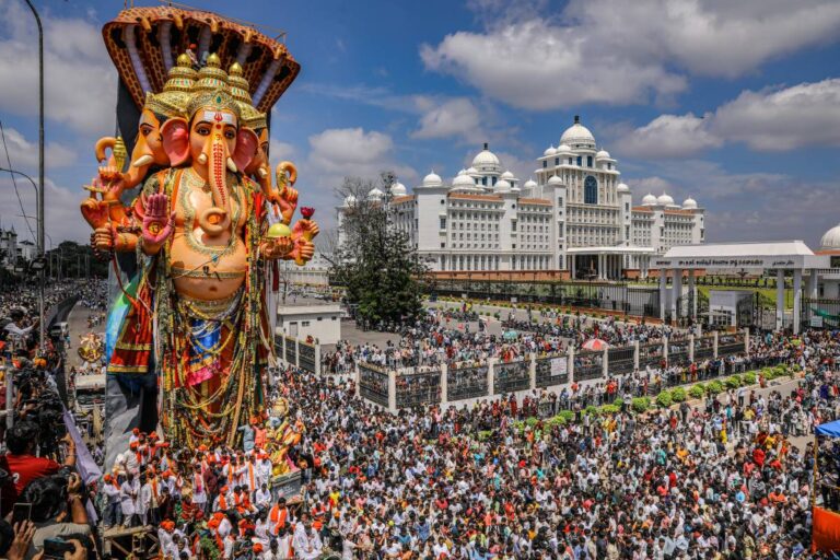 Ganesh Visarjan 2025 : गणेश प्रतिमा विसर्जन के दौरान दौड़ी करंट, एक की मौत