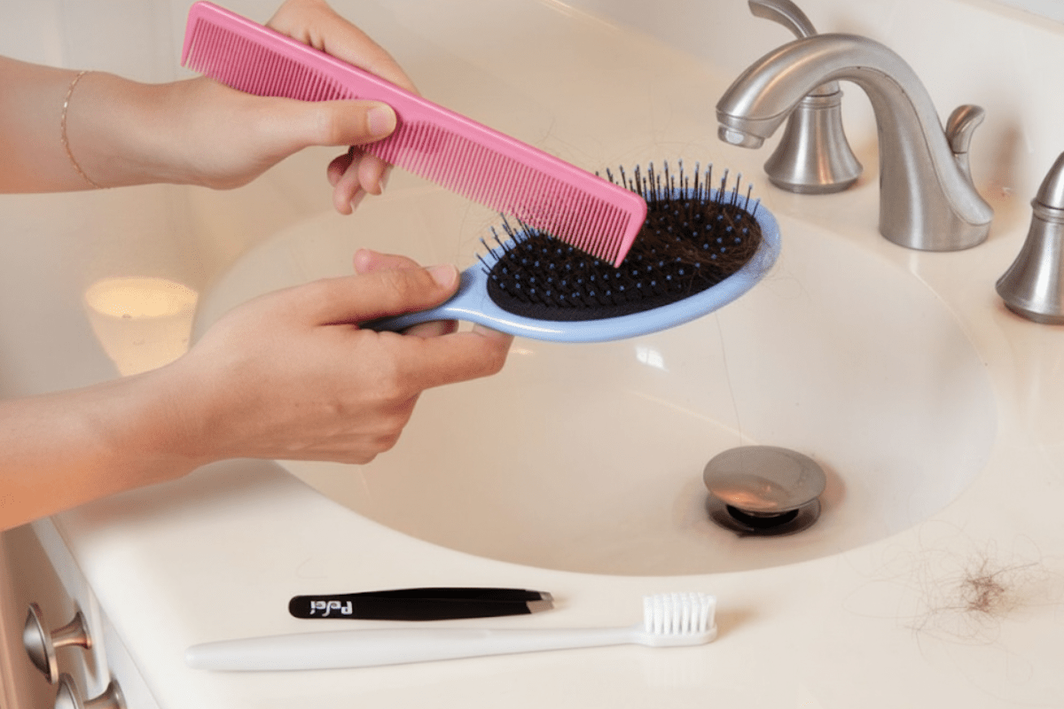 Hairbrush Cleaning Tips