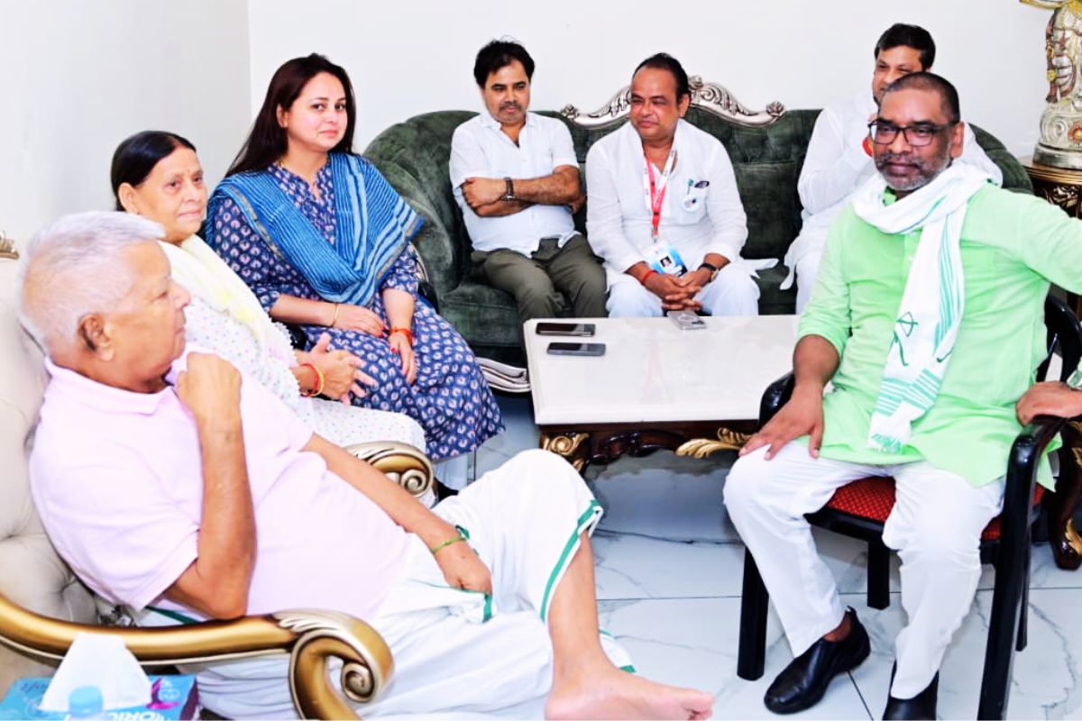 Hemant Soren Meets Lalu Yadav in Patna