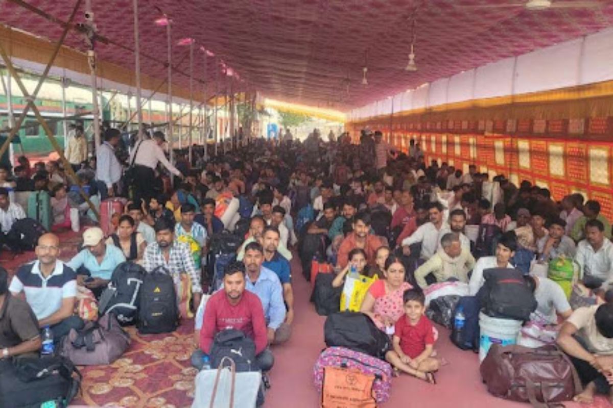 Holding areas will be built at these 10 stations in Bihar