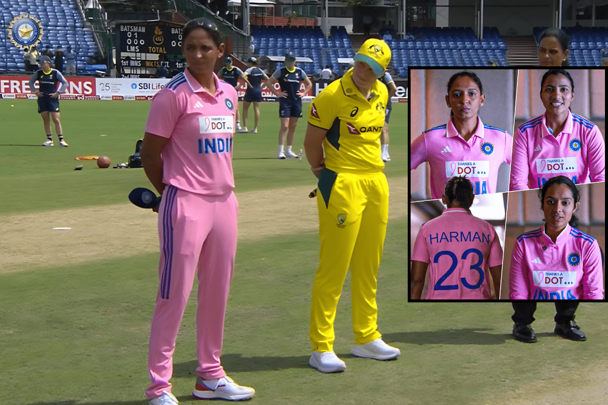 Indian Women Team in Pink Jersey vs Australia in 3rd ODI.