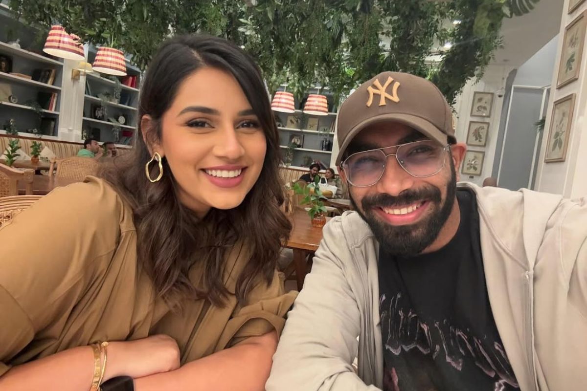The star couple will earn double from the Asia Cup 2025, the pair is from cricket to commentary 1 Japrit Bumrah and Sanjana Ganesh
