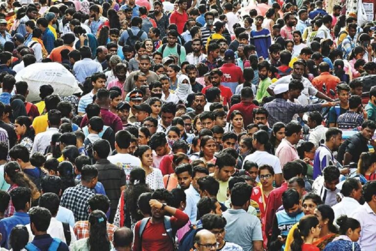 झारखंड की जनसंख्या: बीते 1 दशक में बढ़ी करीब 69 लाख लोगों की आबादी, लातेहार और रांची में सबसे अधिक, देखिए रिपोर्ट