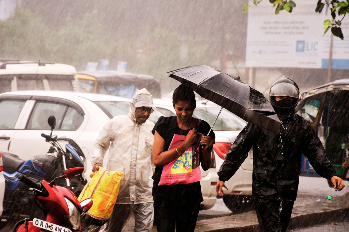 Jharkhand Weather Forecast heavy rain alert for 3 days know about weather today at my location