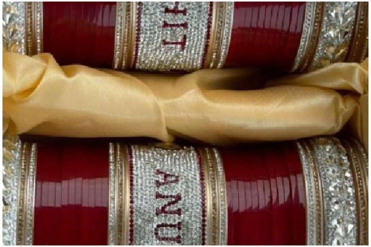 Latest Karwa Chauth Chura Design: करवा चौथ के लिए सबसे यूनिक चूड़ा डिजाइन्स,देखते ही प्यार हो जाएगा 7 Karwa Chauth Chura Design 3