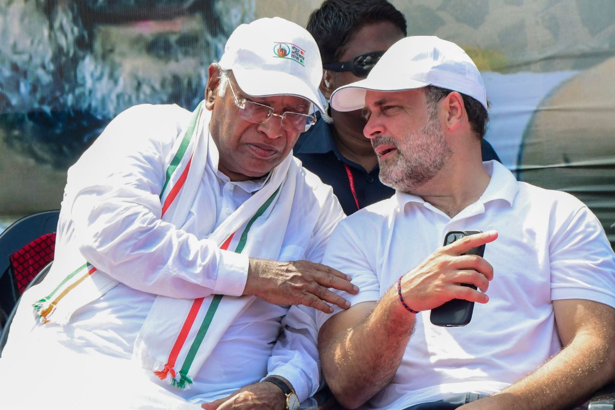 Mallikarjun Kharge and Rahul Gandhi