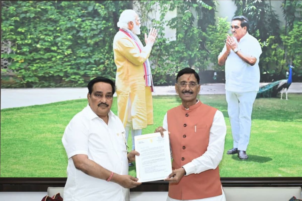 Minister CR Patil with Sanjay Seth