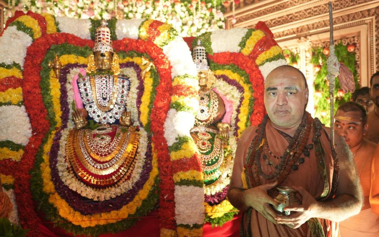 Navratri 2025 Kanchi Shankaracharya extended Navratri greetings