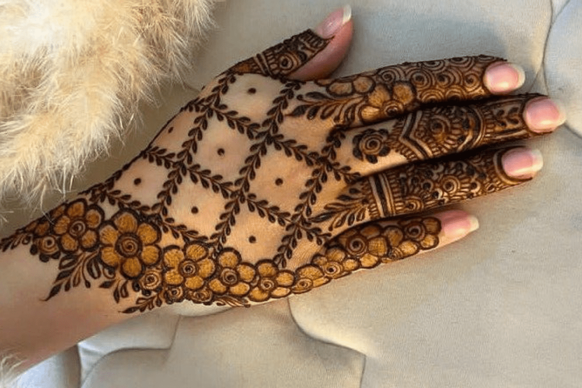 Onam Mehndi Design 1