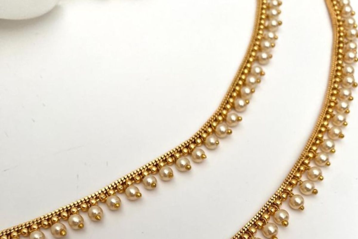 Onam Special Gold Payal Designs: ओणम पर ट्राई करें लेटेस्ट और यूनिक गोल्ड पायल डिजाइन 4 Onam Special Gold Payal Designs 5