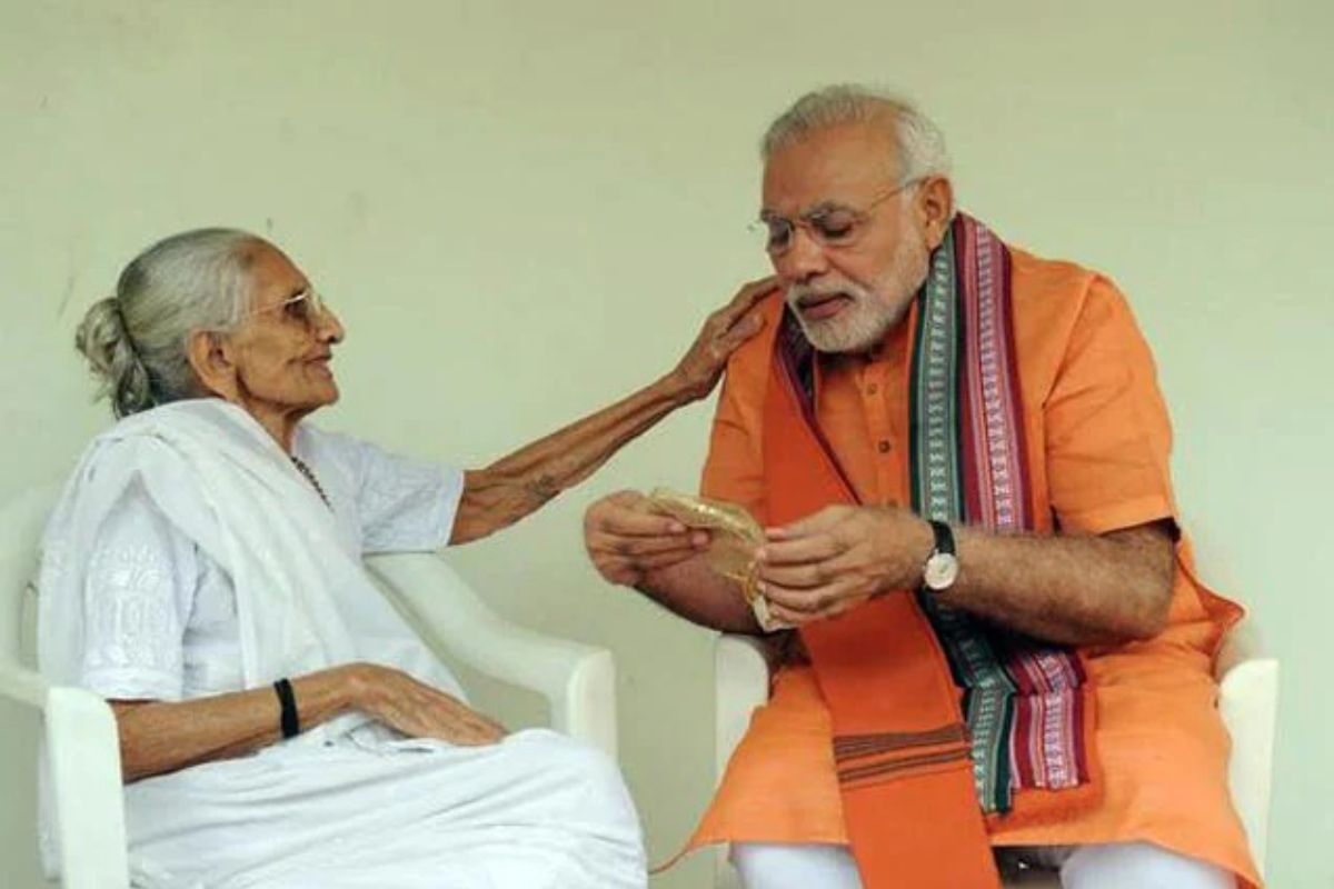 PM Modi and Mothers