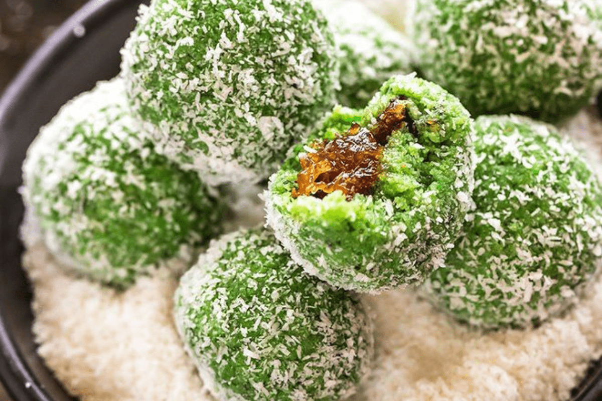 Pan Coconut Laddu Recipe For Vishwakarma Puja Bhog