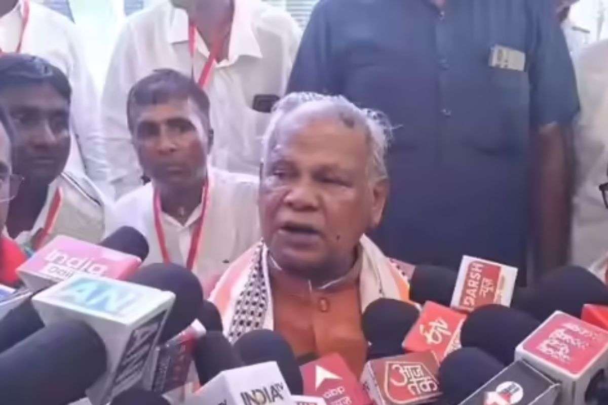 गयाजी में मीडिया से बात करते केंद्रीय मंत्री जीतन राम मांझी