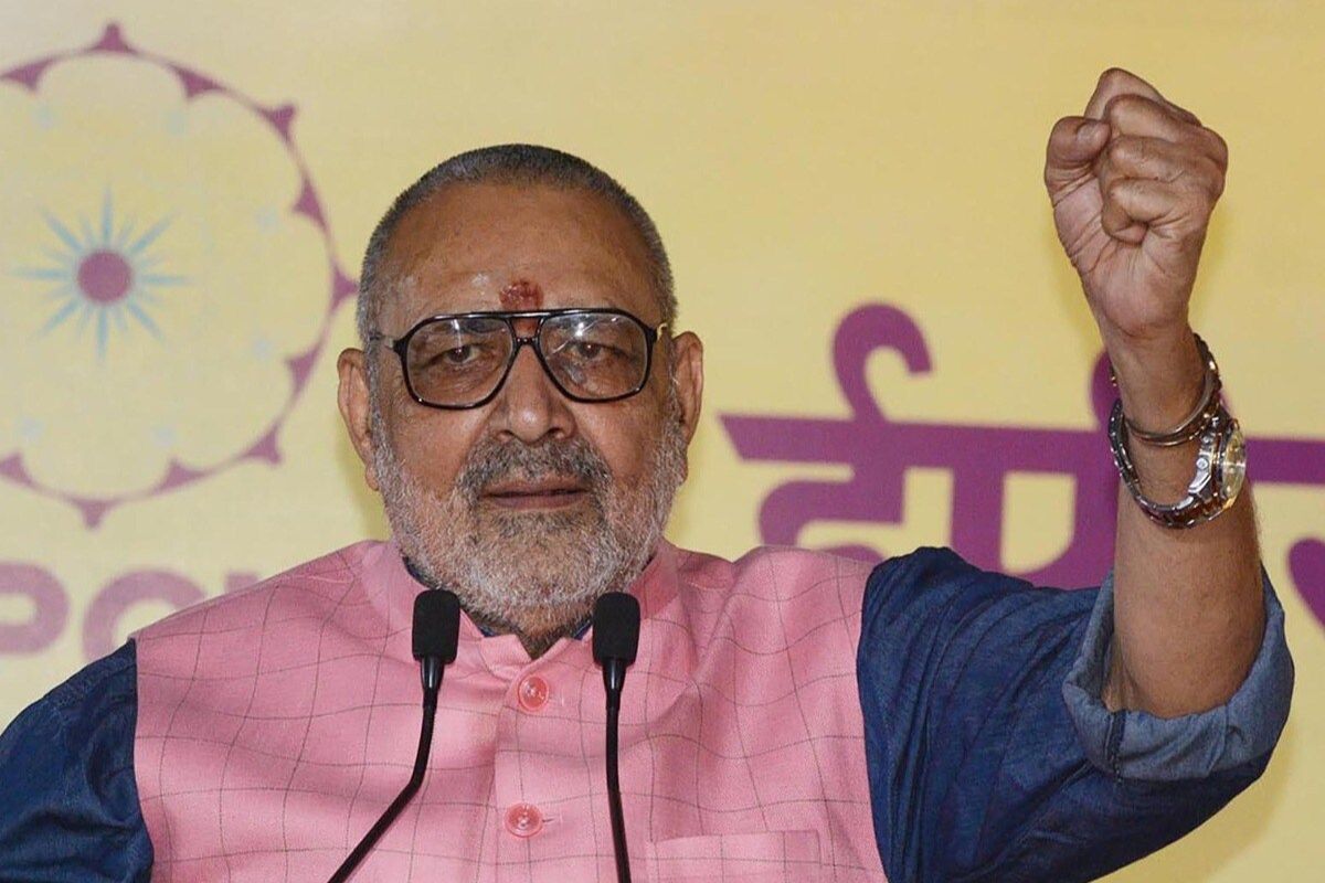 केंद्रीय मंत्री गिरिराज सिंह