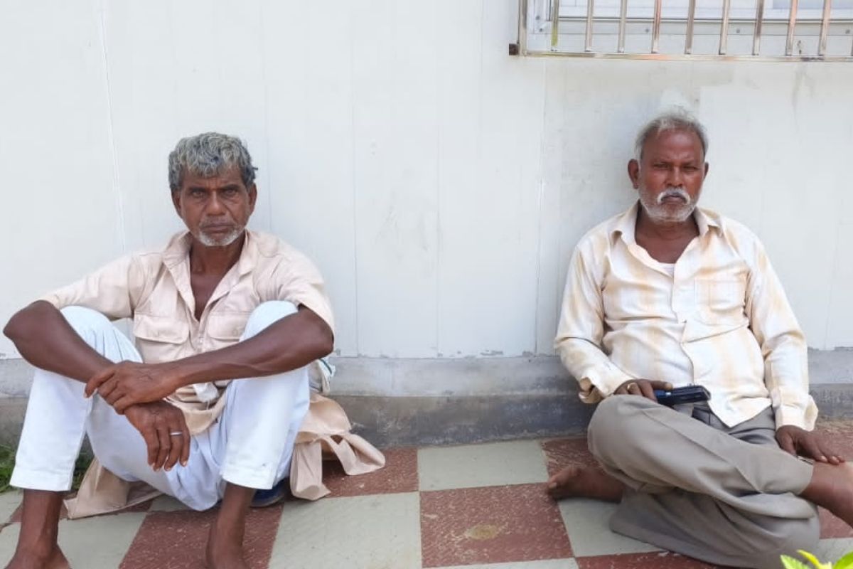 Relatives In Garhwa Sadar Hospital