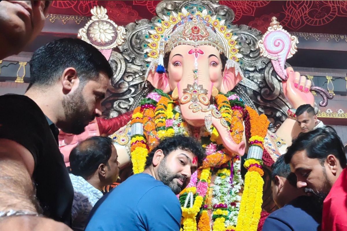 Rohit Sharma took blessings of Ganpati Bappa