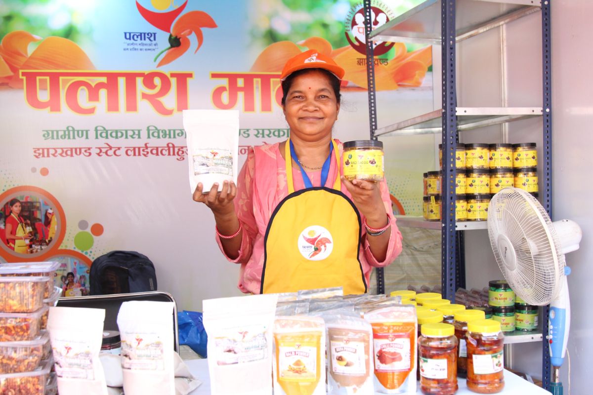 Jharkhand Zumka and <a href= Saras Mela Delhi Jharkhand News
