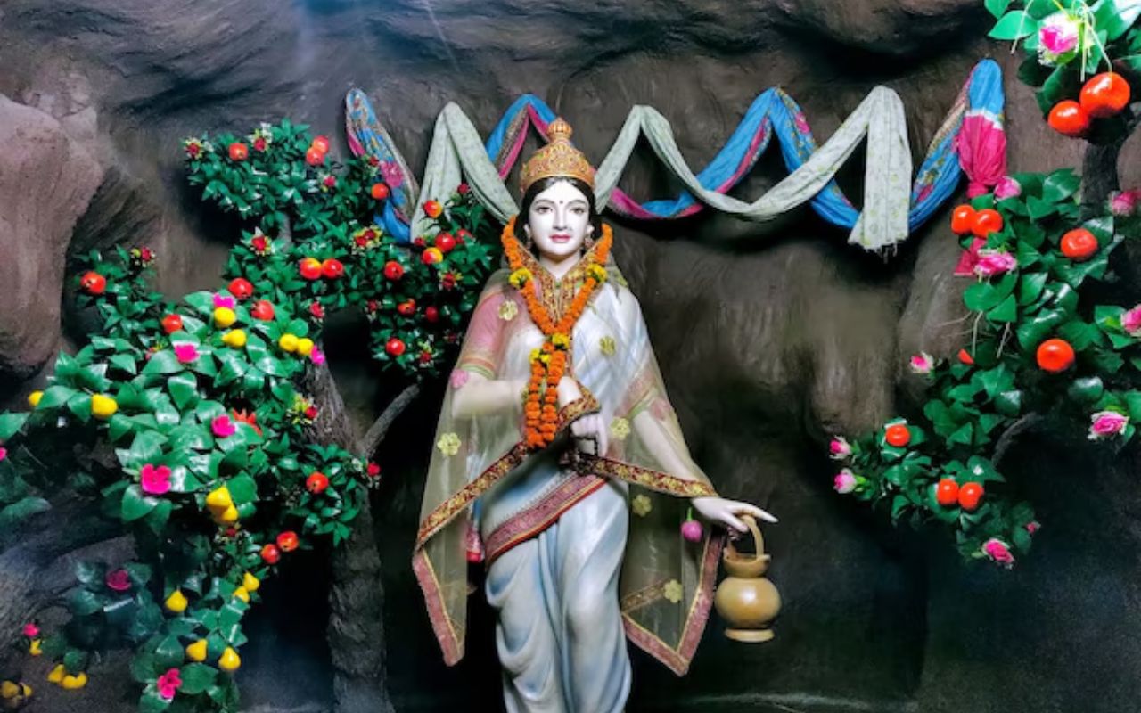 Shardiya Navratri Day 2 Maa Brahmacharini Puja Vidhi