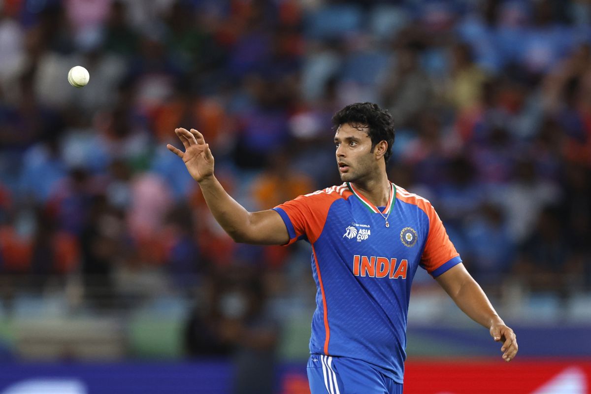 Shivam Dube During Ind Vs Pak Asia Cup 2025 Clash