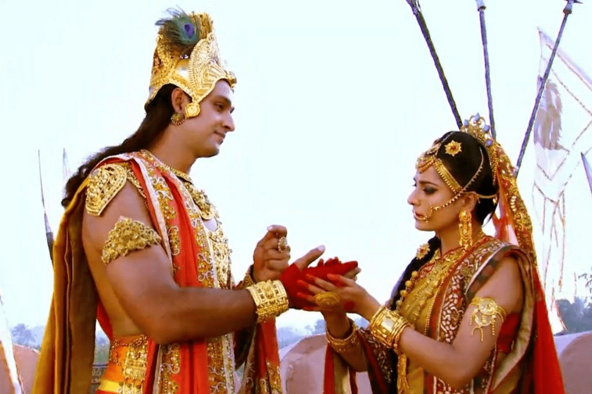 Shree Krishna Draupadi Samvad: Gita Updesh: संकट की घड़ी में द्रौपदी को दिए श्रीकृष्ण के ये शब्द हर स्त्री के लिए हैं बड़ी सीख