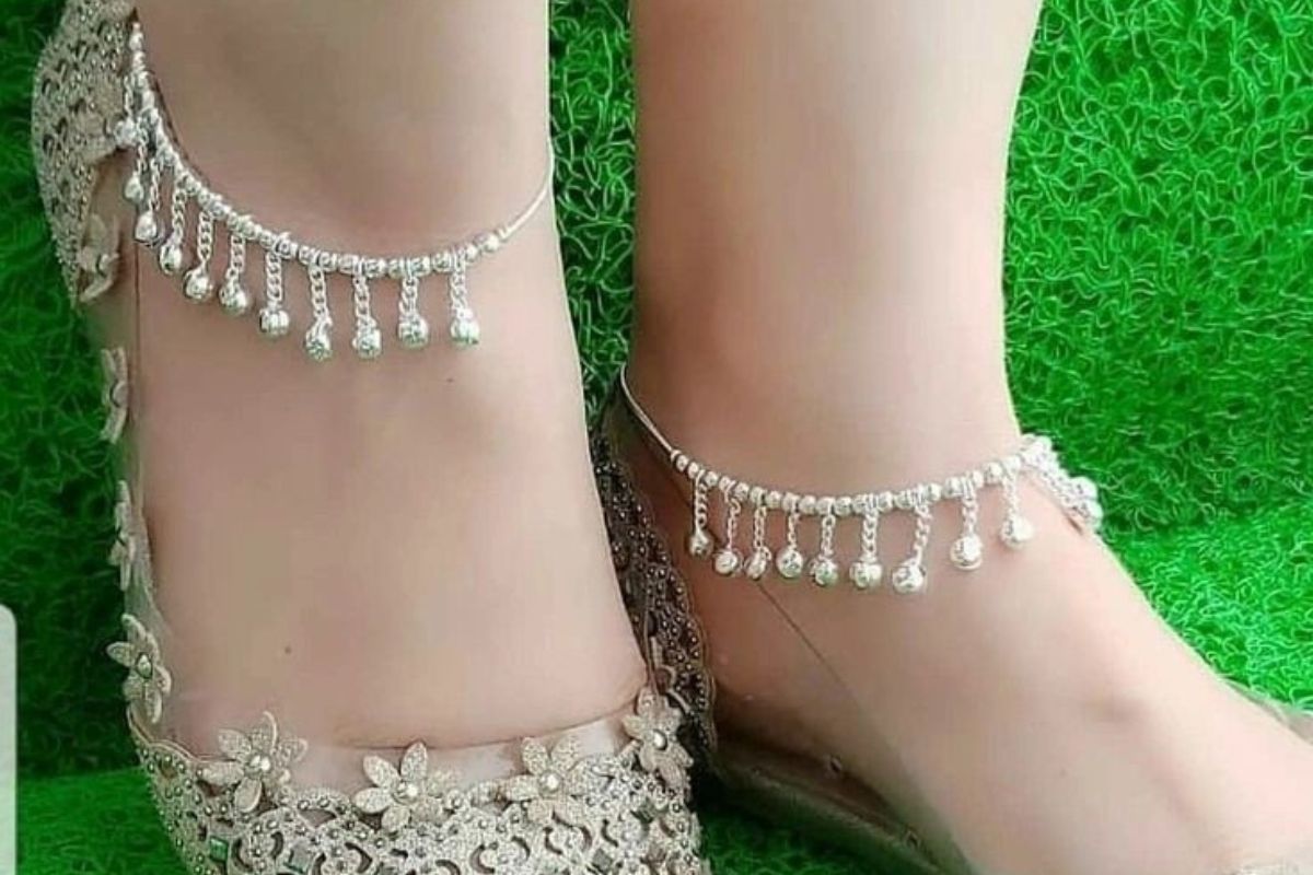 Single Layer Simple Payal Design 2