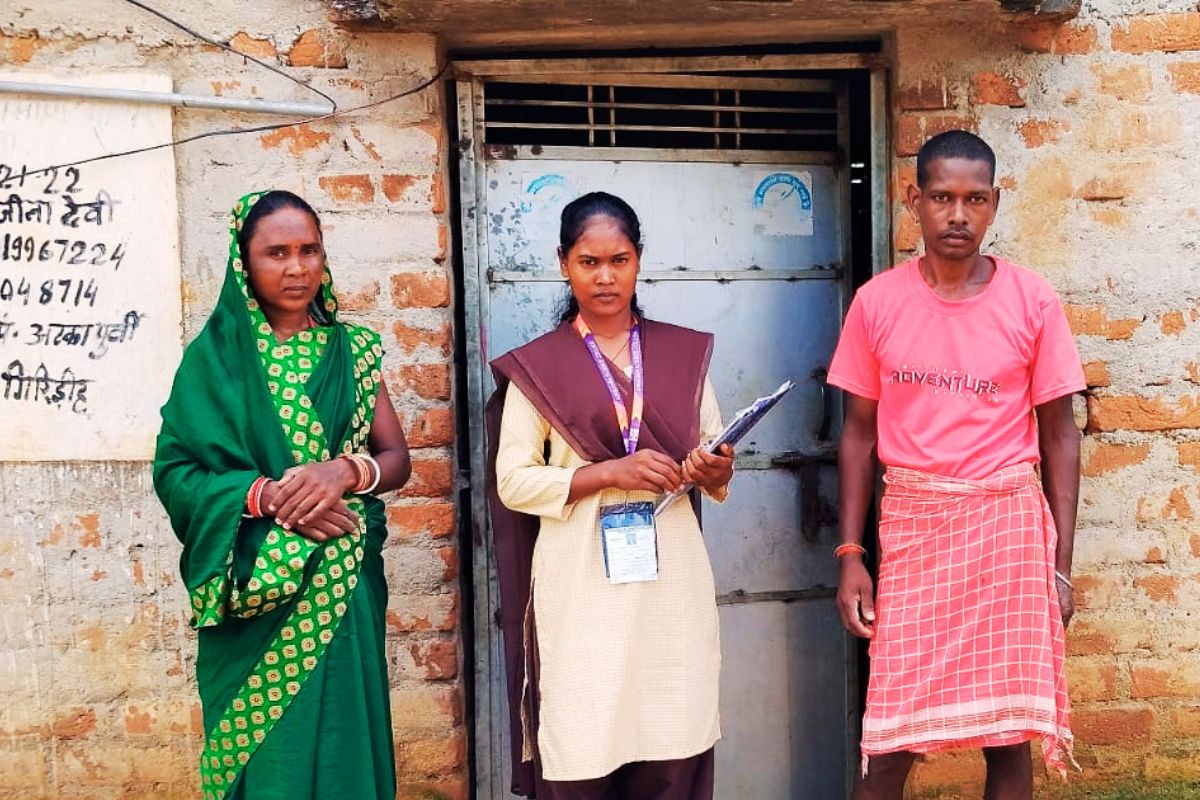 Success Of Birhor Daughter Upasi Kumari Bagodar Giridih Jharkhand News