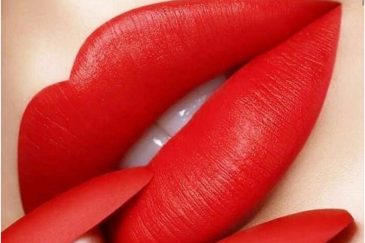 Top Lipstick Shades 2025