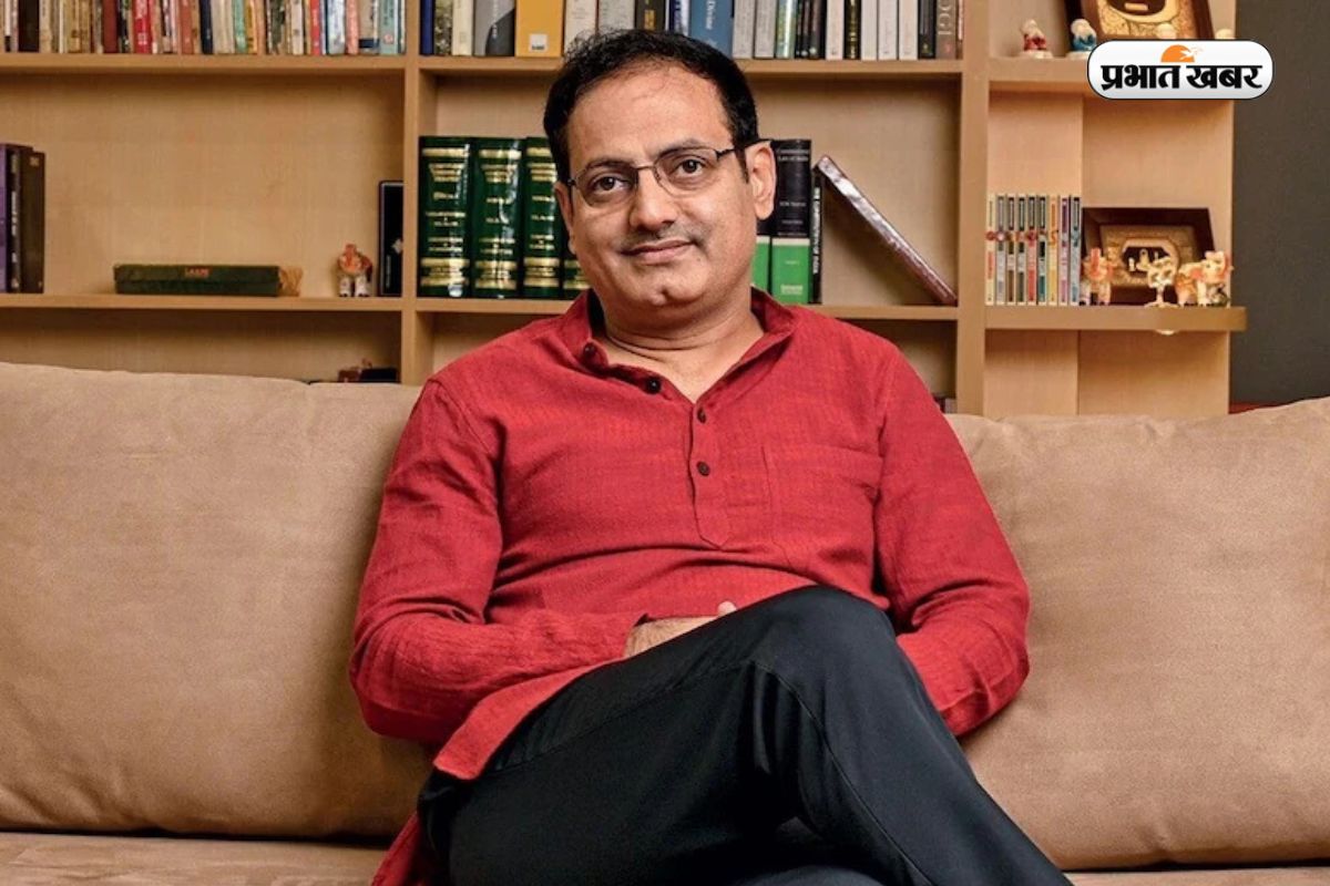 Vikas Divyakirti Most Famous Teacher 