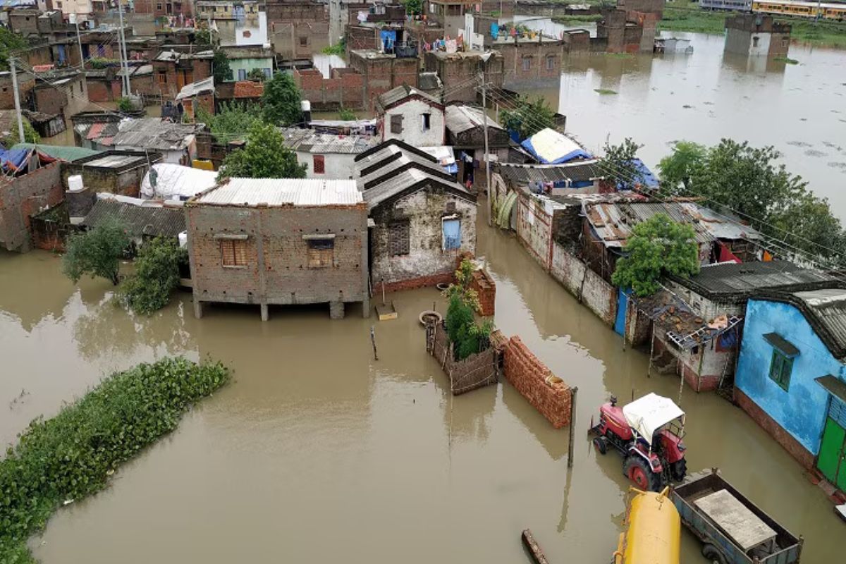 Villagers in this Munger are still water prisoners