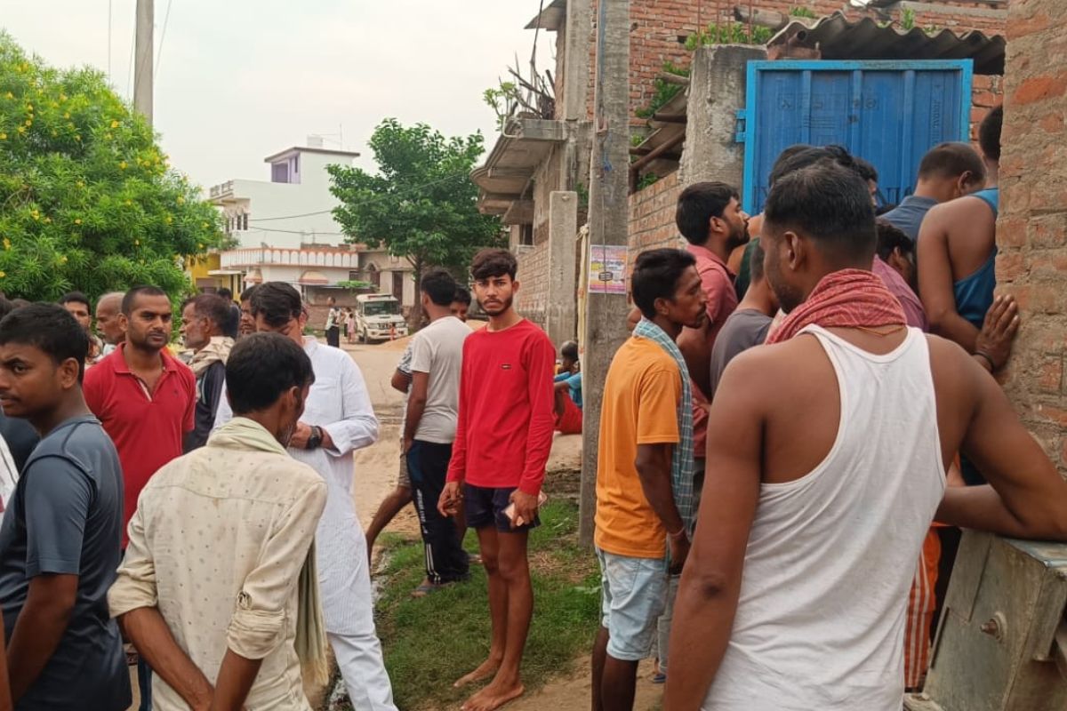 Bihar News seven people fell ill two died