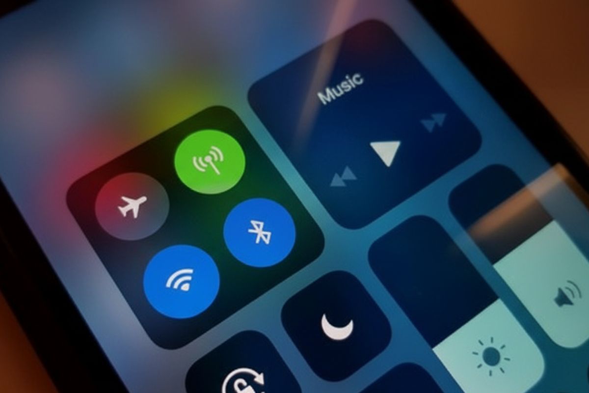 dont keep bluetooth-wifi on unnecessarily