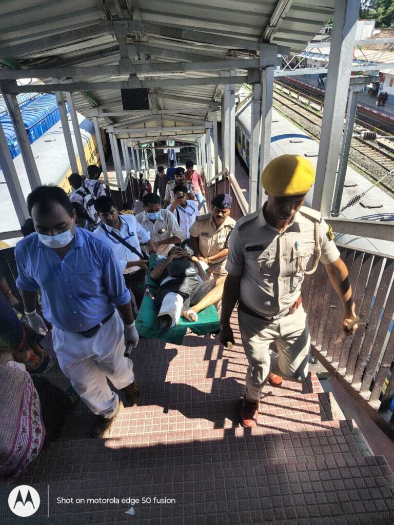 Samastipur News:जयनगर इंटरसिटी में चढ़ने के क्रम में यात्री फिसला, जख्मी