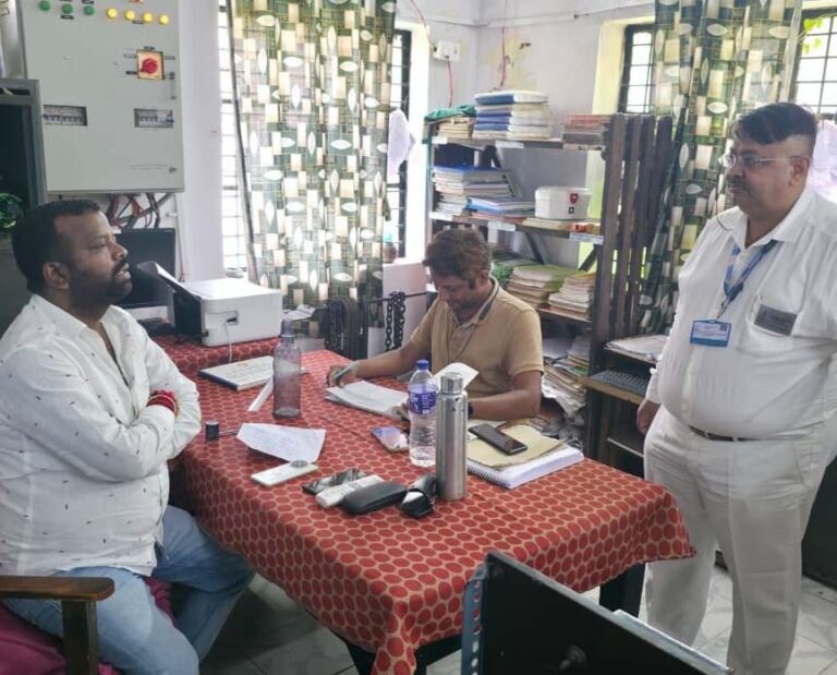 कोर्ट स्टेशन में यात्री सुविधाओं में हो अविलंब सुधार : राजेश यादव