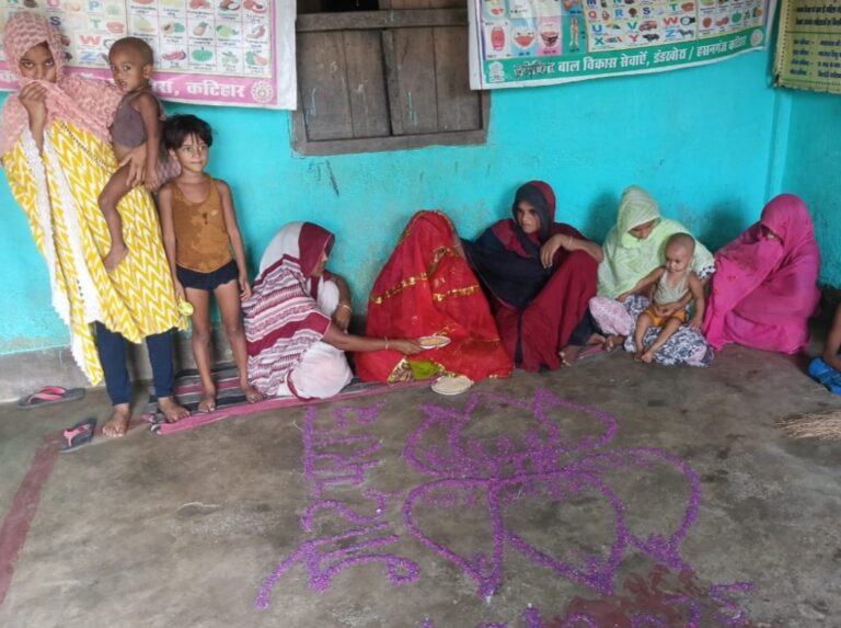 आंगनबाड़ी केंद्रों पर गोद भराई रस्म का हुआ आयोजन