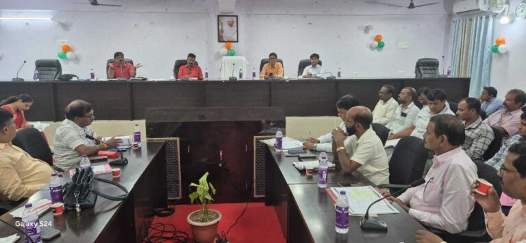 Motihari: जिले के  32000 पोलिंग पाटिर्यो को प्रशिक्षण देंगे मास्टर ट्रेनर्स